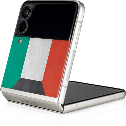 Kuwait Flag Distressed Galaxy Z Flip4 5G Skin